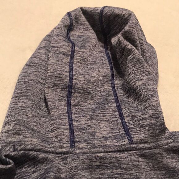 Under Armour Purple & Pink Hoodie - Size YXL - Picture 10 of 11